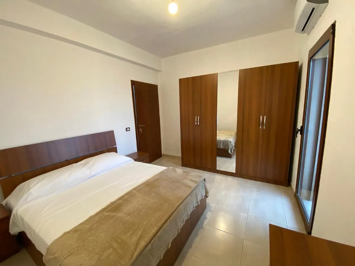 Vila Bali Durrës Albánia