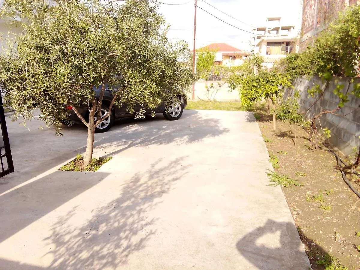 Vila Bali Durrës Albánia